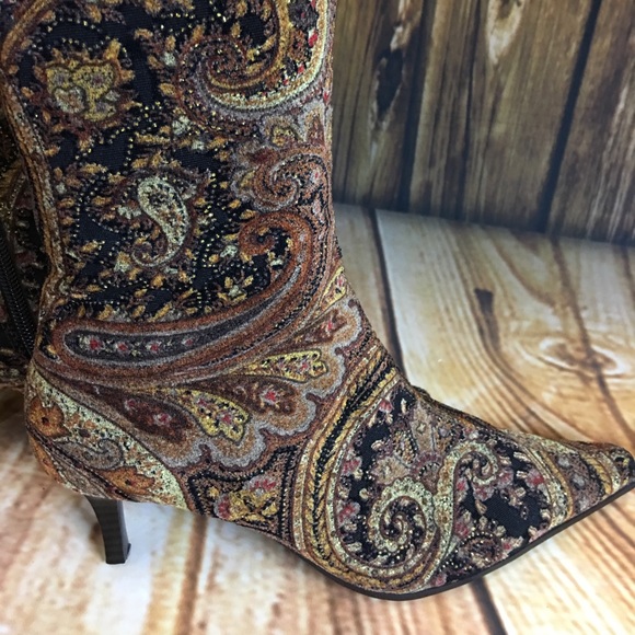 Velvet Boots - 6.5 - Picture 1 of 8